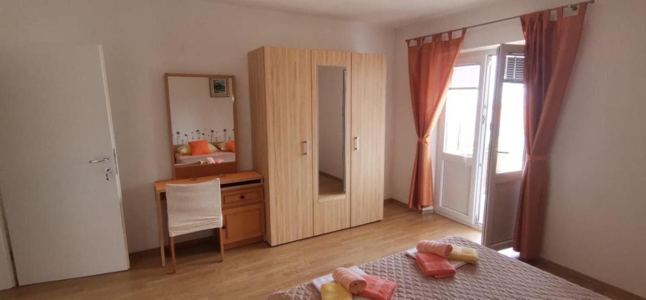 Apartments Mate Baska Voda Exterior photo
